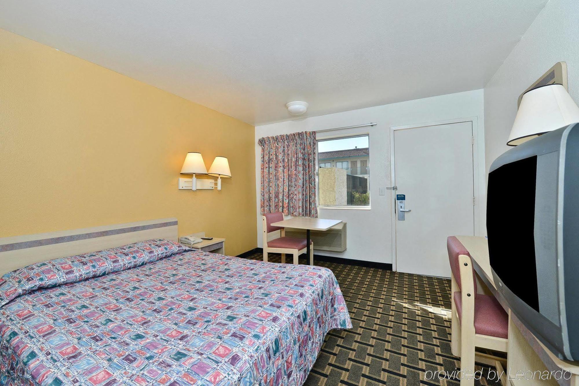 Americas Best Value Inn Amarillo Airport/Grand Street Room photo