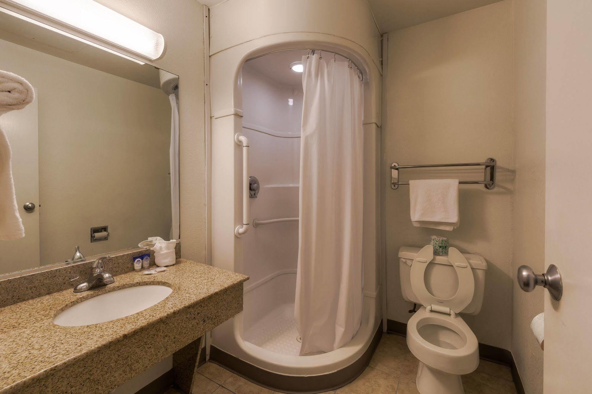 Americas Best Value Inn Amarillo Airport/Grand Street Exterior photo